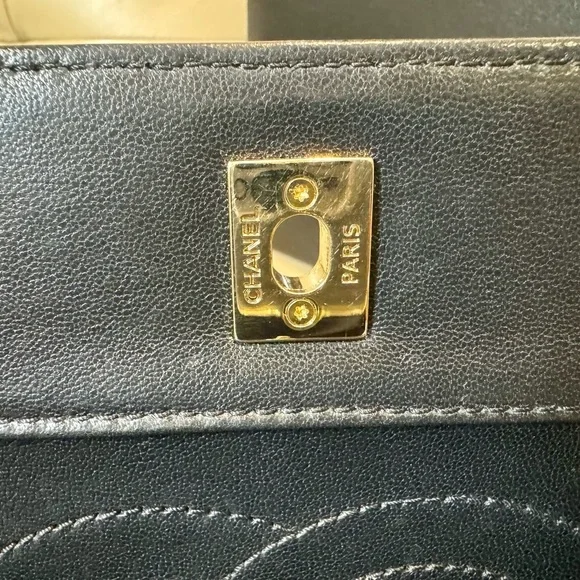 Sold x Full Set🔹CHANEL Mademoiselle quilted small flap bag - Picture 9 of 13